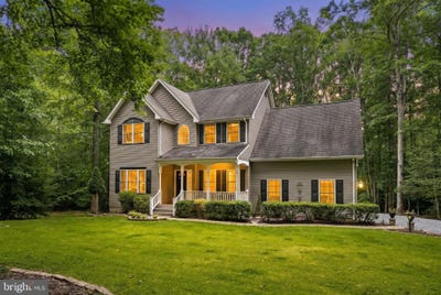 /international/us/19202-woodside-lane-jeffersonton-va-110108977511/