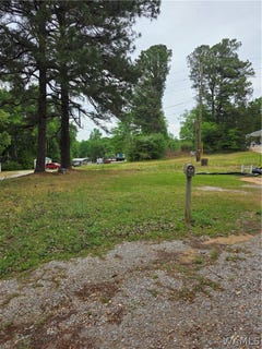 /international/us/3040-oak-tree-drive-duncanville-al-110107934834/