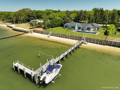 /international/us/68-peconic-avenue-shelter-island-ny-110099863644/