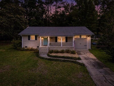 /international/us/400-forest-circle-summerville-sc-110108076435/