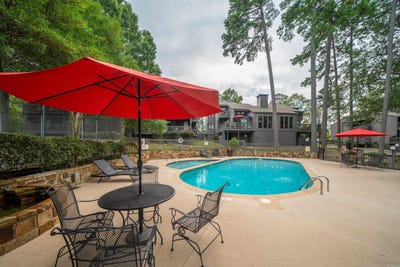 /international/us/200-hamilton-oaks-drive-hot-springs-ar-110110403697/