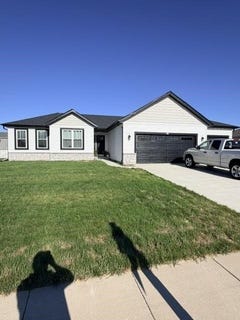 /international/us/335-crestview-lane-lake-mills-wi-110108997553/