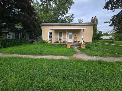 /international/us/1021-s-5th-street-monmouth-il-110101127661/?lang=en