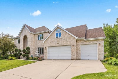 /international/us/1058-courtland-place-aurora-il-110119639649/