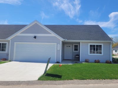/international/us/4294-highpoint-drive-wayland-mi-110105495459/