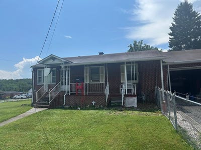 /international/us/603-gayle-street-princeton-wv-110100836063/