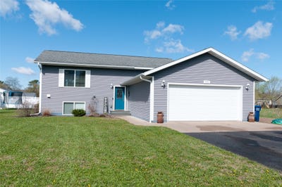 /international/us/223-wisconsin-avenue-chetek-wi-110107652402/