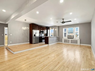 /international/us/70-strawberry-hill-avenue-stamford-ct-110106212499/