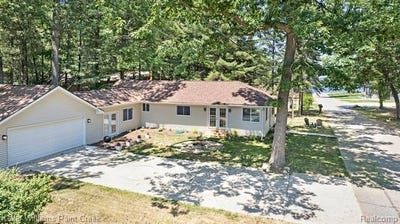 /international/us/121-14th-street-denton-twp-mi-110103577666/