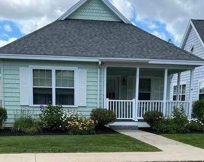 /international/us/15-summer-winds-drive-old-orchard-beach-me-110107401781/