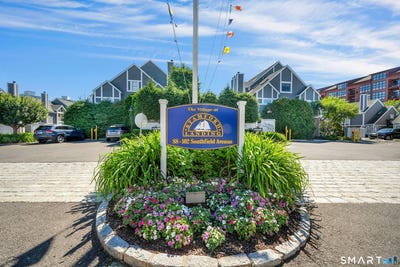 /international/us/94-southfield-avenue-stamford-ct-110108913462/