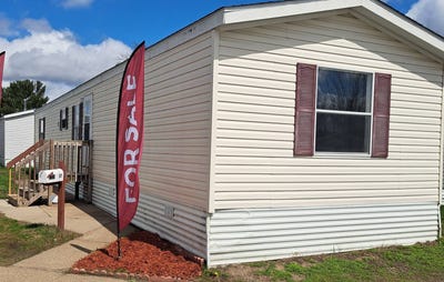 /international/us/7324-west-circle-ne-fridley-mn-110105874810/