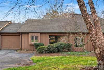 /international/us/1742-ne-12th-street-hickory-nc-110107267116/