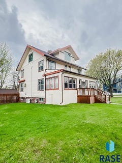/international/us/327-w-main-st-luverne-mn-110107726845/