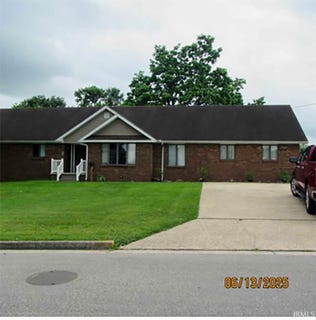 /international/us/407-e-12th-street-huntingburg-in-110100375644/
