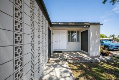 /international/us/13120-del-monte-drive-seal-beach-ca-110107892673/