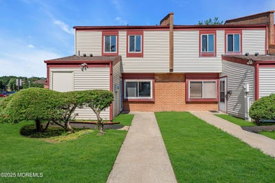 /international/us/10-foxwood-court-brick-nj-110101111707/