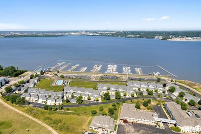 /international/us/518-harbor-pointe-drive-east-peoria-il-110106841365/