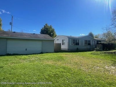 /international/us/7125-hall-road-bellevue-mi-110120148682/