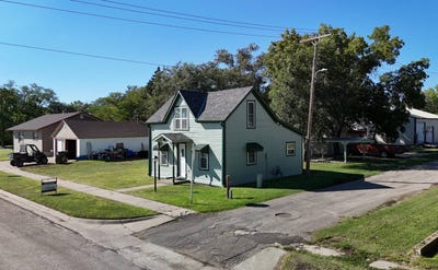 /international/us/210-e-1st-st-lucas-ks-110095396190/