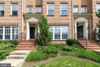 /international/us/9812-pickens-place-manassas-park-va-110108337605/