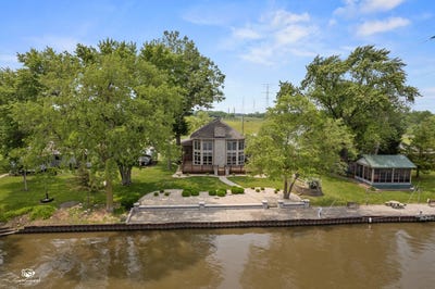 /international/us/8043-tamarack-lane-morris-il-110097919107/
