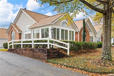 /international/us/3735-vineyards-lake-circle-nw-kennesaw-ga-110104053706/