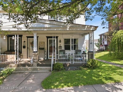 /international/us/625-north-street-jim-thorpe-pa-110107955808/