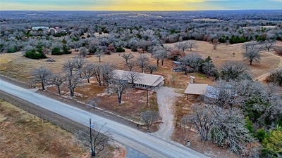 /international/us/584-w-alamo-road-bowie-tx-110104636062/