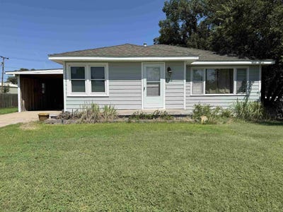 /international/us/724-bowlus-street-jetmore-ks-110101097153/