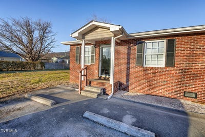 /international/us/109-midnight-drive-elizabethton-tn-110108342613/