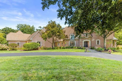 /international/us/1485-abington-cambs-drive-lake-forest-il-110105223718/