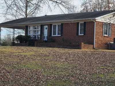 /international/us/335-mt-carmel-road-camden-tn-110101197636/
