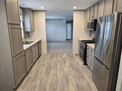 /international/us/613-polk-street-de-soto-ia-110107573378/
