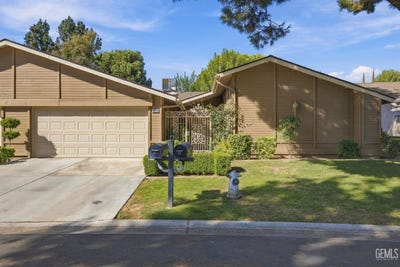 /international/us/1700-ashe-road-bakersfield-ca-110120414759/