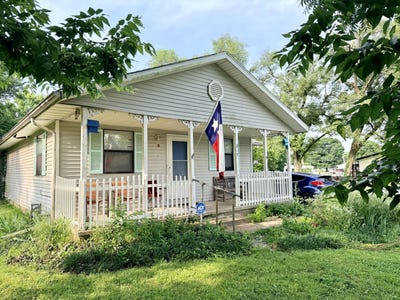 /international/us/215-mc-pherson-street-greenfield-mo-110108997396/