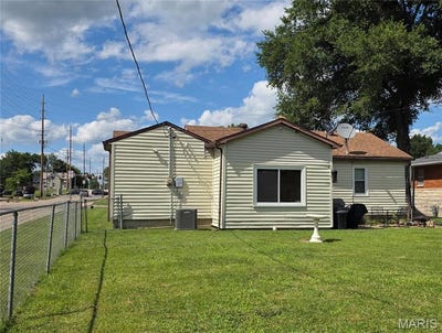 /international/us/2021-lacey-street-cape-girardeau-mo-110108825005/