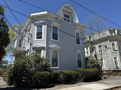 /international/us/7-9-clinton-st-haverhill-ma-110107825105/