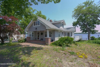 /international/us/301-compass-avenue-beachwood-nj-110101057579/