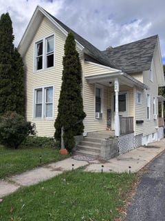 /international/us/62-filer-street-manistee-mi-110120421188/