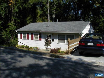 /international/us/2222-center-ave-charlottesville-va-110107926315/