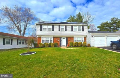 /international/us/74-earnshaw-lane-willingboro-nj-110098422257/