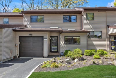 /international/us/7-northgate-court-melville-ny-110107830828/