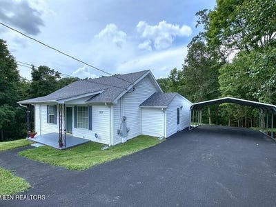 /international/us/1517-w-copeland-drive-powell-tn-110099851244/