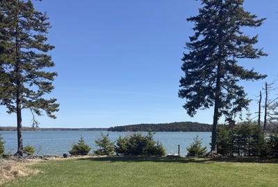 /international/us/67-birch-point-milbridge-me-110107712816/