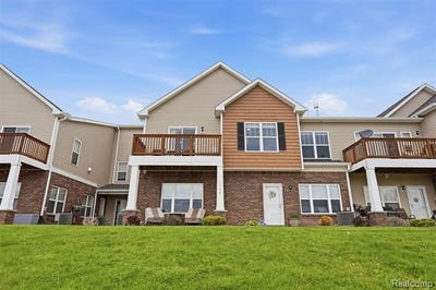 /international/us/1745-welland-street-howell-mi-110107879538/