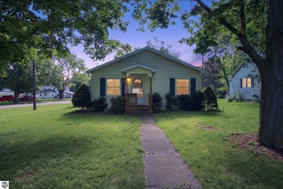 /international/us/405-s-state-street-alma-mi-110108975721/