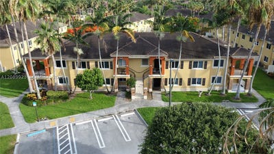 /international/us/3398-ne-9th-dr-homestead-fl-110110172053/