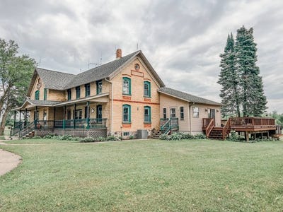 /international/us/w7553-belle-plaine-ave-shawano-wi-110105632884/