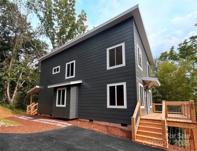 /international/us/65-moore-avenue-asheville-nc-110100343290/
